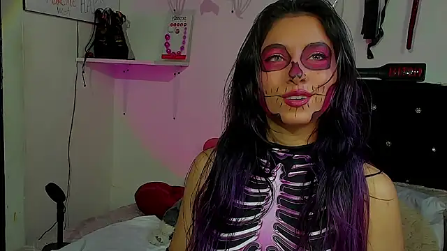 ValeryTatto online show from 10-28-25, 01:14