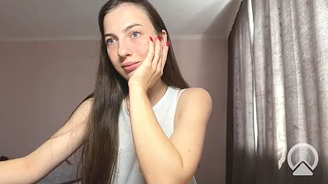 Snapshot of Prettyyy_Angel chatting on 10-17-25, 08:50 Prettyyy Angel online show from 10-17-25, 08:50