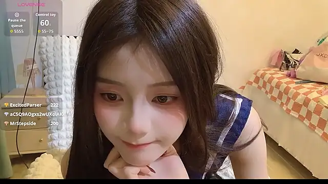 Snapshot of Ximei-O chatting on 12-13-25, 07:53 Ximei-O online show from 12-13-25, 07:53