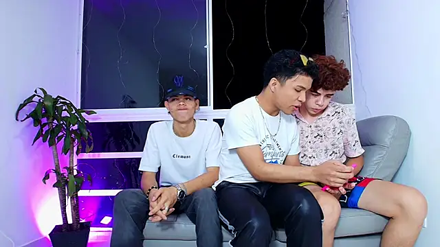 latin naughty boys online show from 10-15-25, 12:11