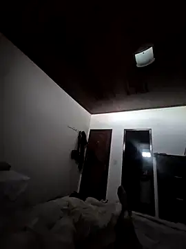 Snapshot of Preto18cmssa chatting on 10-13-25, 11:43 Preto18cmssa online show from 10-13-25, 11:43