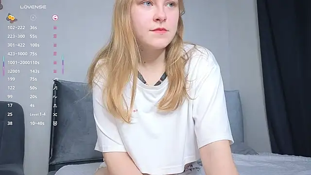 Snapshot of EarleanMottai chatting on 11-26-25, 07:09 EarleanMottai online show from 11-26-25, 07:09