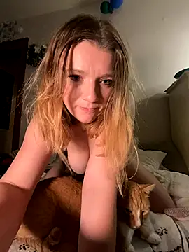 Snapshot of Seturselfonfire chatting on 11-05-25, 08:47 Seturselfonfire online show from 11-05-25, 08:47