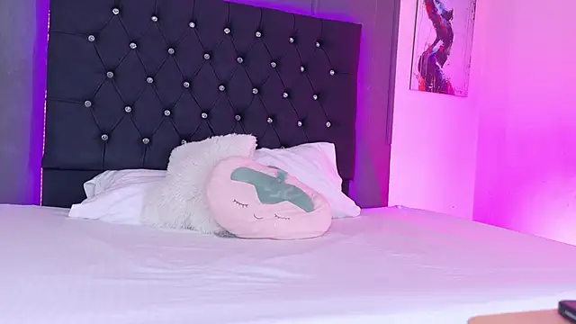 Snapshot of Kataaleya__12 chatting on 11-08-25, 11:54 Kataaleya 12 online show from 11-08-25, 11:54