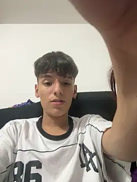 Snapshot of _Kinky69_ chatting on 11-09-25, 03:27 Kinky69 online show from 11-09-25, 03:27