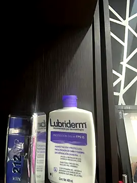 Snapshot of _Kinky69_ chatting on 11-20-25, 06:40 Kinky69 online show from 11-20-25, 06:40