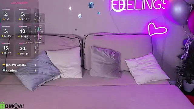 Snapshot of Berta_Kelly chatting on 11-13-25, 01:15 Berta Kelly online show from 11-13-25, 01:15