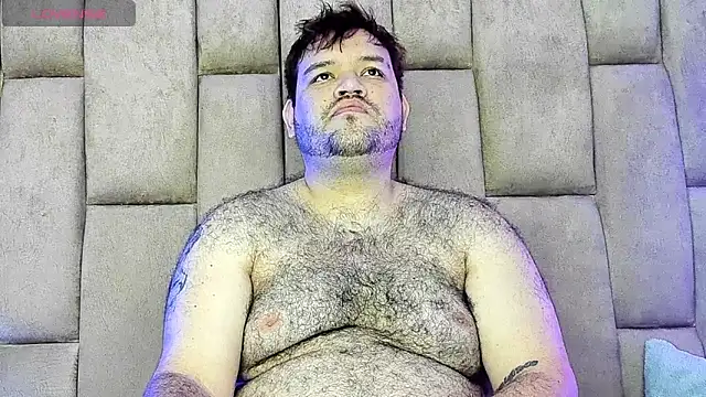 Snapshot of big_bearr chatting on 05-02-26, 03:55 big bearr online show from 05-02-26, 03:55