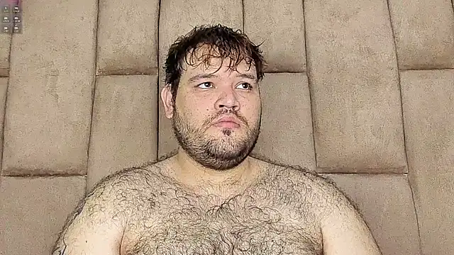 Snapshot of big_bearr chatting on 05-29-26, 03:26 big bearr online show from 05-29-26, 03:26