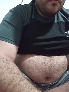 Snapshot of big_bearr chatting on 06-16-26, 02:36 big bearr online show from 06-16-26, 02:36