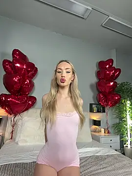 Snapshot of MaryDavies chatting on 03-02-26, 07:09 MaryDavies online show from 03-02-26, 07:09