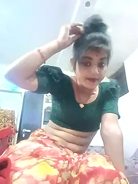 Snapshot of Mahek_love143 chatting on 11-10-25, 02:05 Mahek love143 online show from 11-10-25, 02:05