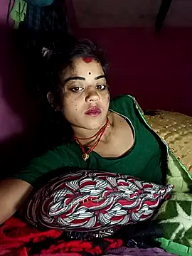 Snapshot of Mahek_love143 chatting on 11-28-25, 11:29 Mahek love143 online show from 11-28-25, 11:29