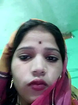 Snapshot of Mahek_love143 chatting on 01-08-26, 06:48 Mahek love143 online show from 01-08-26, 06:48