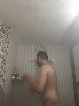 Snapshot of SilentTerr chatting on 12-16-25, 03:00 SilentTerr online show from 12-16-25, 03:00