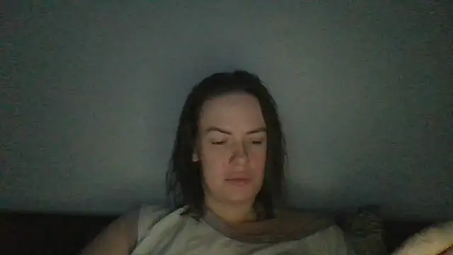 Snapshot of Veylonna chatting on 11-08-25, 06:51 Veylonna online show from 11-08-25, 06:51