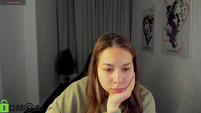 Al1ice Moures online show from 10-24-25, 01:13