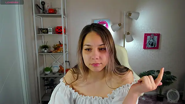 Al1ice Moures online show from 11-22-25, 12:42