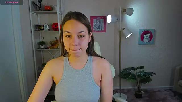 Al1ice Moures online show from 11-27-25, 01:07