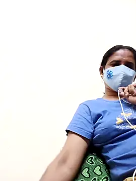 Snapshot of tamil_Boomika chatting on 11-12-25, 05:57 tamil Boomika online show from 11-12-25, 05:57