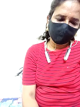 Snapshot of tamil_Boomika chatting on 11-19-25, 05:13 tamil Boomika online show from 11-19-25, 05:13