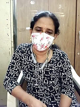 Snapshot of tamil_Boomika chatting on 11-20-25, 05:34 tamil Boomika online show from 11-20-25, 05:34