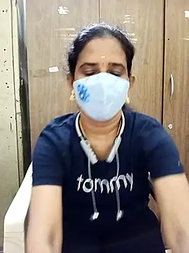 Snapshot of tamil_Boomika chatting on 11-21-25, 06:06 tamil Boomika online show from 11-21-25, 06:06