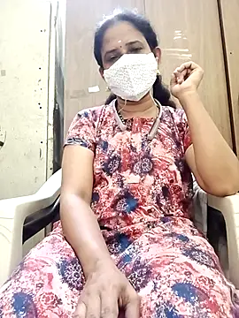 Snapshot of tamil_Boomika chatting on 11-23-25, 06:41 tamil Boomika online show from 11-23-25, 06:41