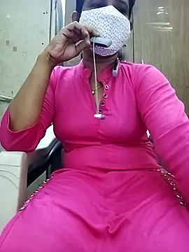 Snapshot of tamil_Boomika chatting on 12-02-25, 05:52 tamil Boomika online show from 12-02-25, 05:52