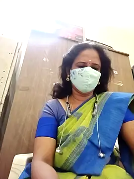 Snapshot of tamil_Boomika chatting on 12-14-25, 02:06 tamil Boomika online show from 12-14-25, 02:06