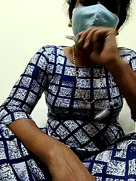 Snapshot of tamil_Boomika chatting on 12-19-25, 09:27 tamil Boomika online show from 12-19-25, 09:27