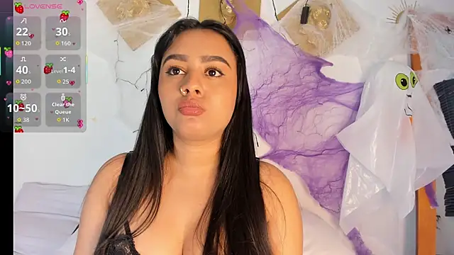 CharlottePetitte online show from 11-04-25, 08:30