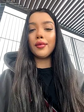 kiss Lissa online show from 11-20-25, 08:47