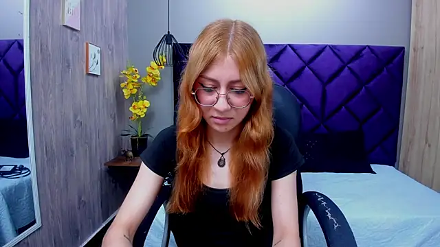 ChloeCampbell03 online show from 09-25-25, 01:15