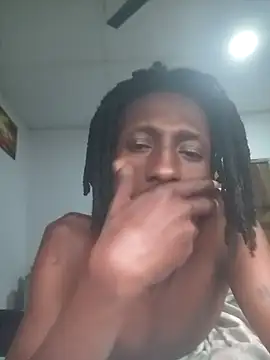 Snapshot of FilmableAntonym chatting on 11-22-25, 07:18 FilmableAntonym online show from 11-22-25, 07:18