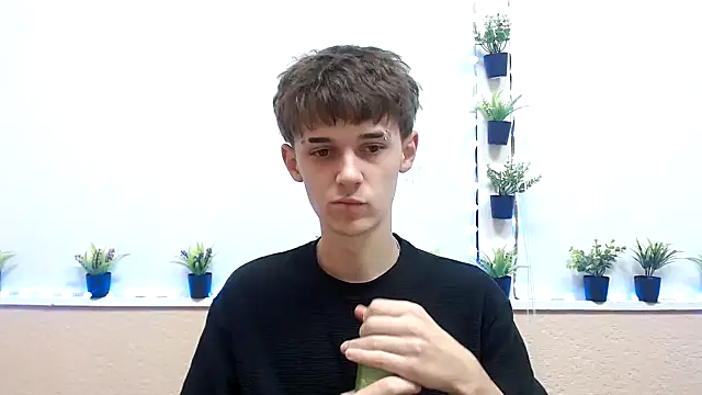 Snapshot of Hoot_Dude_ chatting on 10-29-25, 02:30 Hoot Dude  online show from 10-29-25, 02:30