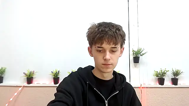 Snapshot of Hoot_Dude_ chatting on 10-31-25, 01:12 Hoot Dude  online show from 10-31-25, 01:12