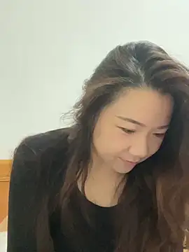 Snapshot of Momo-9988 chatting on 02-16-26, 04:25 Momo-9988 online show from 02-16-26, 04:25