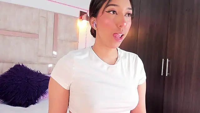 emily  walker online show from 11-20-25, 12:38