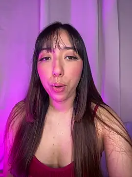 Snapshot of emily__walker chatting on 05-03-26, 06:52 emily walker online show from 05-03-26, 06:52