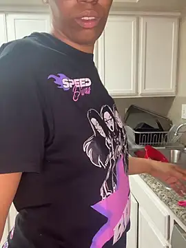 YeahhhitsBreezy online show from 05-18-26, 04:07