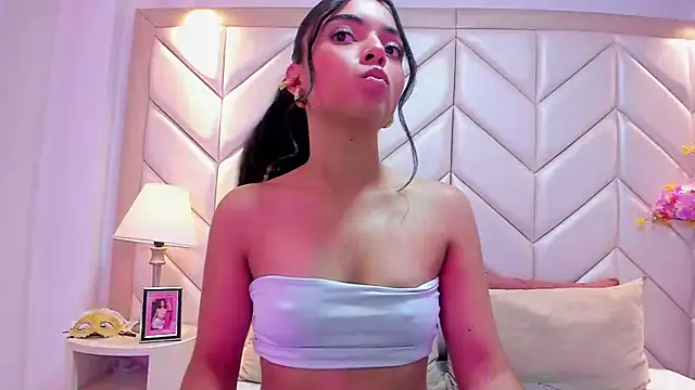 AriaBelles online show from 10-21-25, 07:36