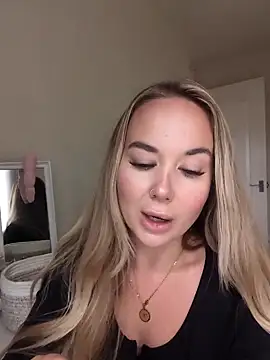 BarbieDolly x online show from 09-24-25, 10:40