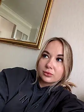 BarbieDolly x online show from 10-13-25, 03:12