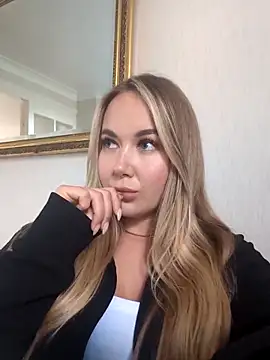 BarbieDolly x online show from 10-24-25, 02:13