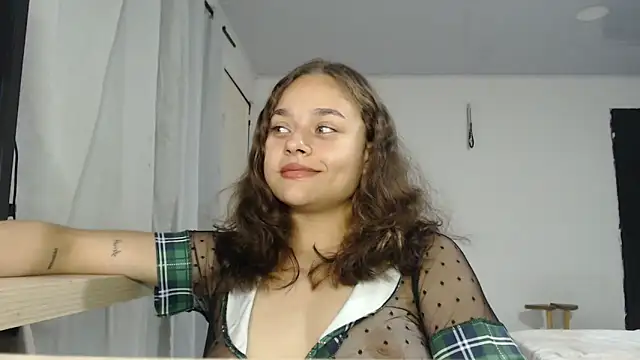 LittleCheerry69 online show from 04-23-26, 02:52