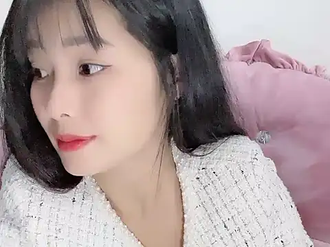 Lie liee online show from 11-23-25, 01:11