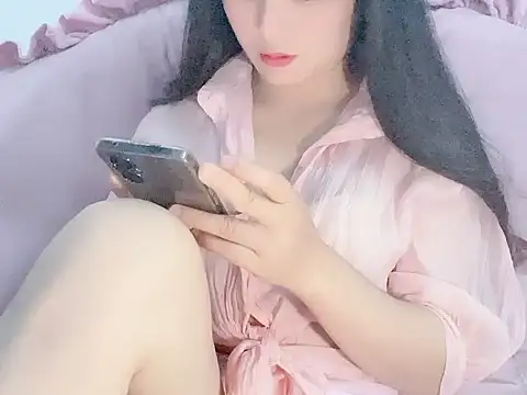 Lie liee online show from 04-17-26, 01:25