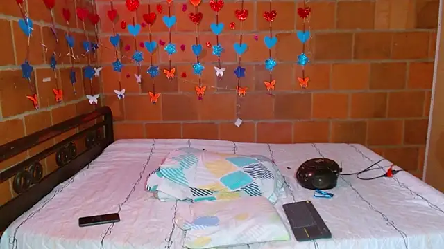 lorenacapelli online show from 10-03-25, 11:35