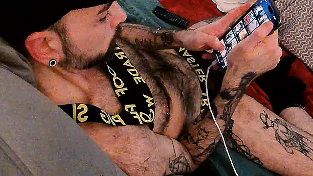 Snapshot of hungbot chatting on 01-06-26, 12:53 hungbot online show from 01-06-26, 12:53